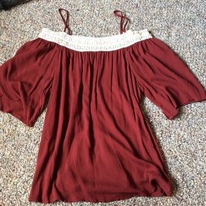 Burgundy lightweight flow top